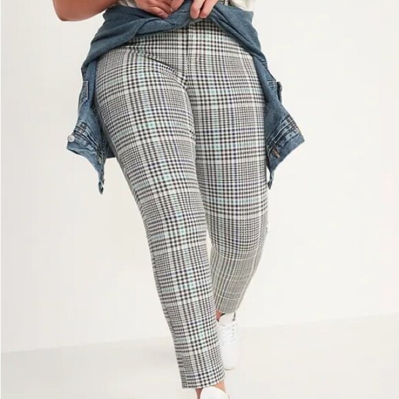 Old Navy Plaid Pixie Pants - Picture 2 of 7